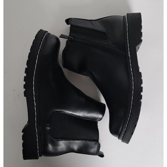Torrid Black Faux Leather Chelsea Bootie (WW). Size 8WW - Picture 6 of 11